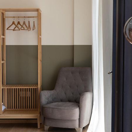 Luxurious 3-Bedroom Seaside Retreat Fully Renovated In 2025 Aten Exteriör bild