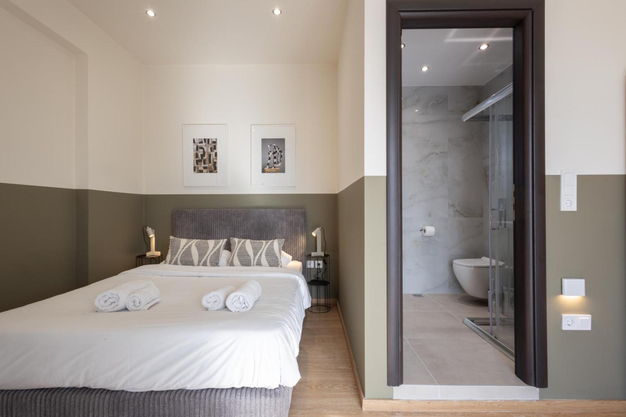 Luxurious 3-Bedroom Seaside Retreat Fully Renovated In 2025 Aten Exteriör bild