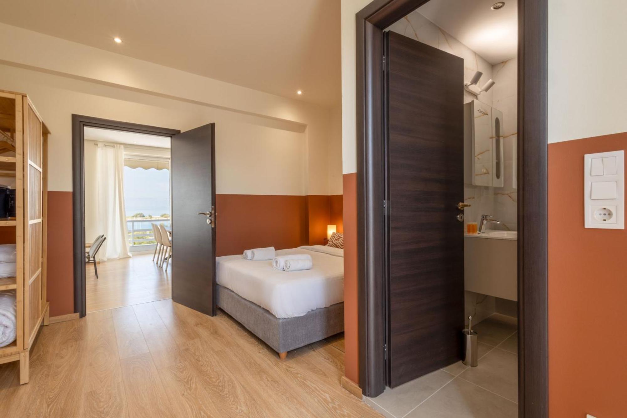 Luxurious 3-Bedroom Seaside Retreat Fully Renovated In 2025 Aten Exteriör bild
